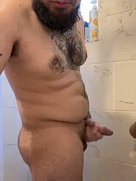 Snapshot of cnasty5621333 chatting on 10/25/25, 02:35 cnasty5621333 online show from 10/25/25, 02:35