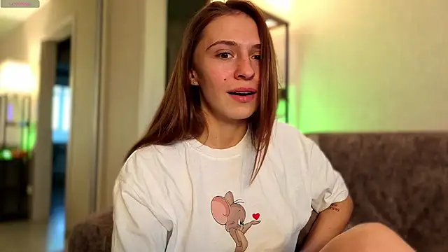 LovelyKatea online show from 10/20/25, 12:16