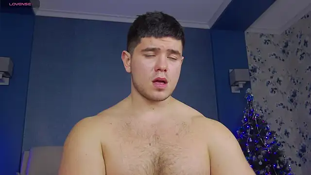 Snapshot of Arilas_ chatting on 12/19/24, 01:51 Arilas online show from 12/19/24, 01:51