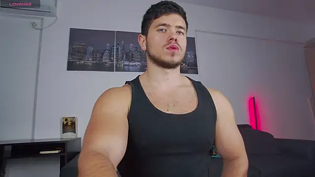 Snapshot of Arilas_ chatting on 11/13/25, 07:29 Arilas online show from 11/13/25, 07:29