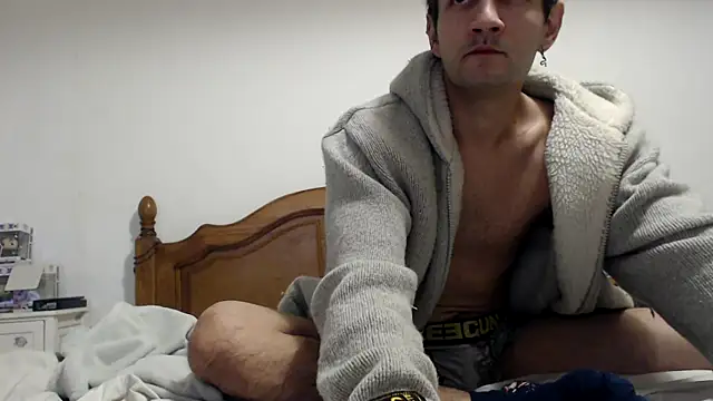 Snapshot of poissinet2 chatting on 12/28/24, 09:40 poissinet2 online show from 12/28/24, 09:40