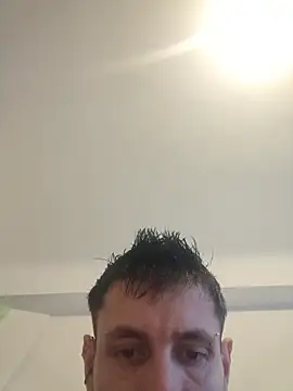 Snapshot of poissinet2 chatting on 11/09/25, 04:05 poissinet2 online show from 11/09/25, 04:05