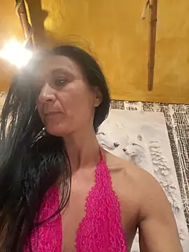 Snapshot of Luna-77 chatting on 02/20/25, 02:13 Luna-77 online show from 02/20/25, 02:13