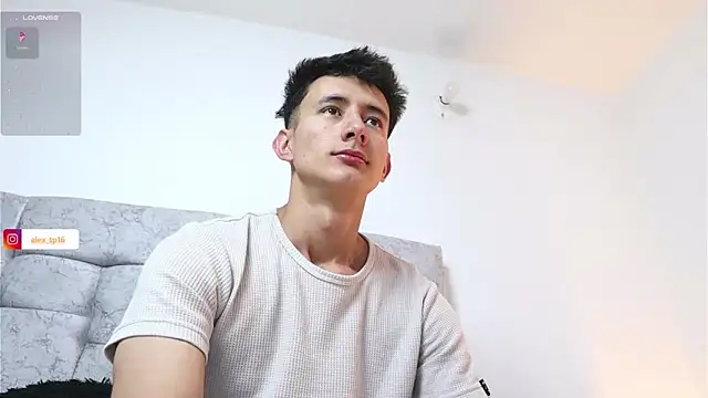 Snapshot of _Alexxx chatting on 12/03/24, 11:46  Alexxx online show from 12/03/24, 11:46