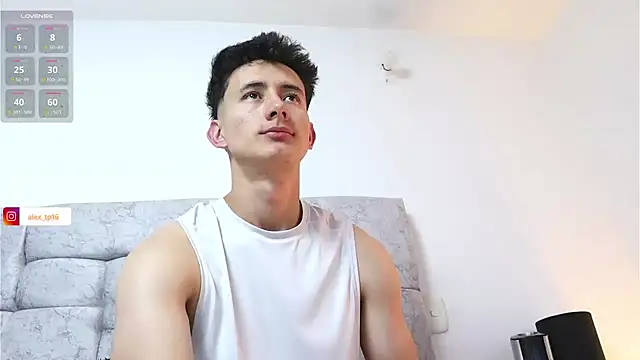 Snapshot of _Alexxx chatting on 12/14/24, 12:22  Alexxx online show from 12/14/24, 12:22