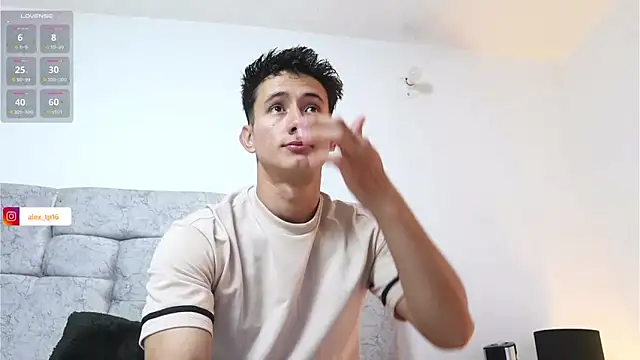 Snapshot of _Alexxx chatting on 02/07/25, 12:09  Alexxx online show from 02/07/25, 12:09