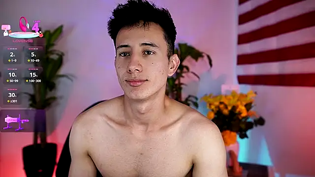 Snapshot of _Alexxx chatting on 09/25/25, 02:04  Alexxx online show from 09/25/25, 02:04