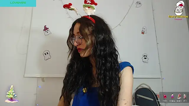 Snapshot of Aby_Lov3 chatting on 12/15/24, 03:02 Aby Lov3 online show from 12/15/24, 03:02