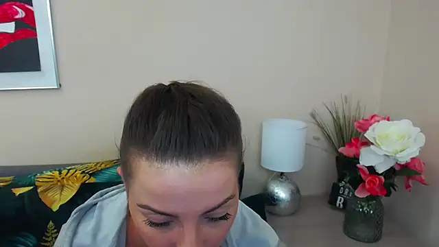 Snapshot of NatalieSexy chatting on 02/20/25, 10:27 NatalieSexy online show from 02/20/25, 10:27