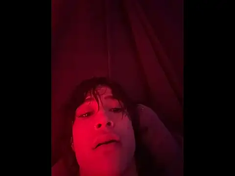 Snapshot of stormytt_ chatting on 11/17/25, 05:13 stormytt online show from 11/17/25, 05:13