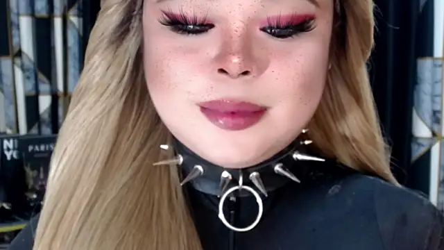 Mistress DOMnicaaxx online show from 11/07/25, 03:56