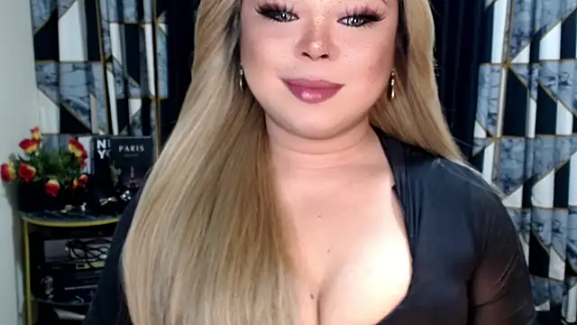 Mistress DOMnicaaxx online show from 12/03/25, 01:53