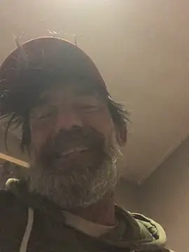 Snapshot of maxximere chatting on 12/13/24, 12:20 maxximere online show from 12/13/24, 12:20