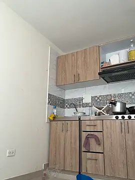 Indira Nahali1 online show from 10/18/25, 02:40