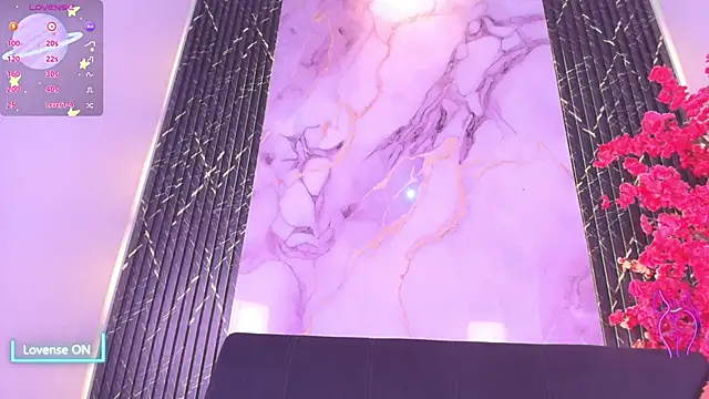 Snapshot of Hanna_Evaanss chatting on 10/20/25, 08:31 Hanna Evaanss online show from 10/20/25, 08:31