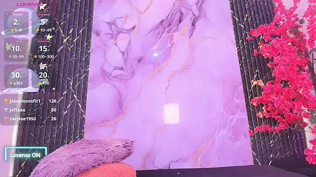 Snapshot of Hanna_Evaanss chatting on 10/29/25, 09:49 Hanna Evaanss online show from 10/29/25, 09:49