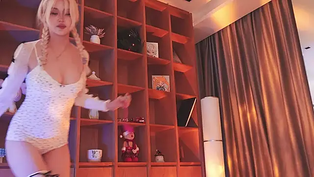 Snapshot of hyun_chia chatting on 10/22/25, 09:36 hyun chia online show from 10/22/25, 09:36