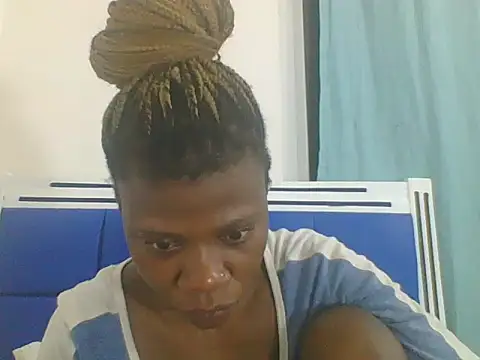 Snapshot of Sweetbaby004 chatting on 09/09/25, 04:39 Sweetbaby004 online show from 09/09/25, 04:39