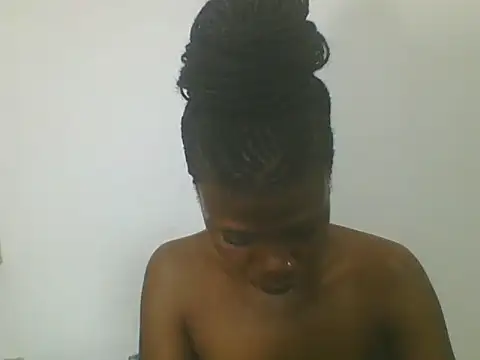 Snapshot of Sweetbaby004 chatting on 09/25/25, 04:16 Sweetbaby004 online show from 09/25/25, 04:16