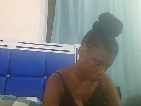 Snapshot of Sweetbaby004 chatting on 09/26/25, 05:39 Sweetbaby004 online show from 09/26/25, 05:39