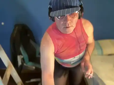 Snapshot of Fabrissi chatting on 01/03/25, 03:55 Fabrissi online show from 01/03/25, 03:55