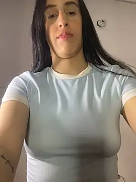 Snapshot of Amira_Milker chatting on 01/11/25, 03:23 Amira Milker online show from 01/11/25, 03:23