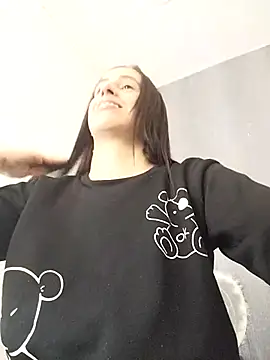 Snapshot of Amira_Milker chatting on 03/11/25, 01:01 Amira Milker online show from 03/11/25, 01:01