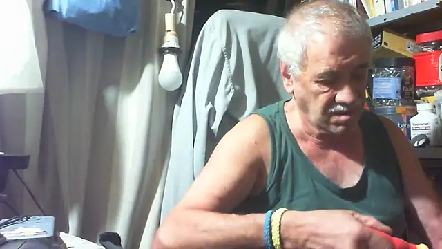 Snapshot of nonnomaturobisex chatting on 09/24/25, 06:39 nonnomaturobisex online show from 09/24/25, 06:39