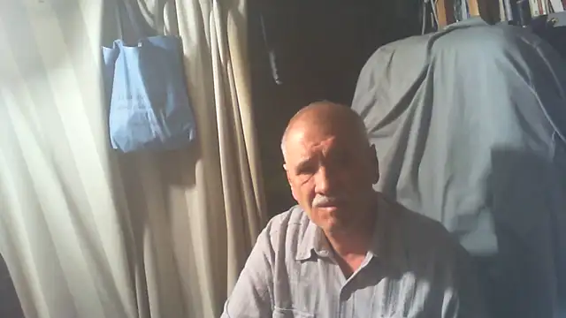 Snapshot of nonnomaturobisex chatting on 09/29/25, 07:35 nonnomaturobisex online show from 09/29/25, 07:35