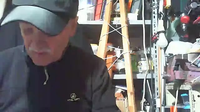 Snapshot of nonnomaturobisex chatting on 10/10/25, 08:02 nonnomaturobisex online show from 10/10/25, 08:02