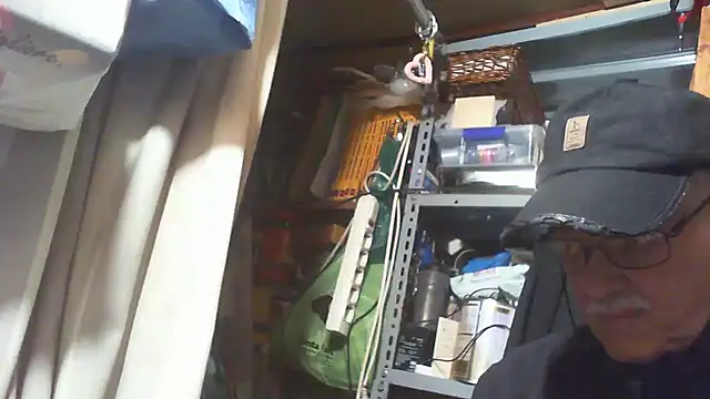 Snapshot of nonnomaturobisex chatting on 10/12/25, 08:35 nonnomaturobisex online show from 10/12/25, 08:35