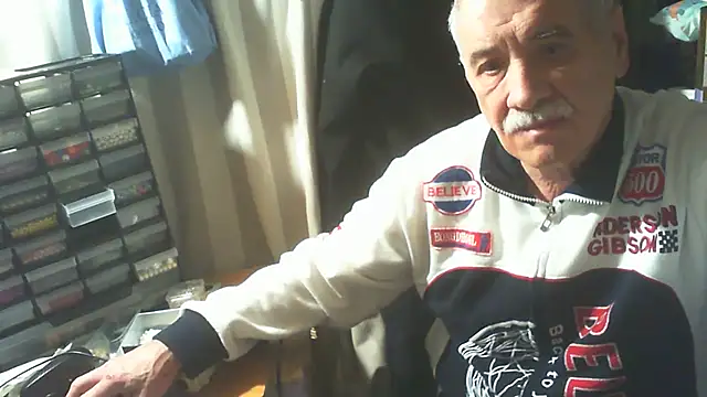 Snapshot of nonnomaturobisex chatting on 10/29/25, 07:54 nonnomaturobisex online show from 10/29/25, 07:54