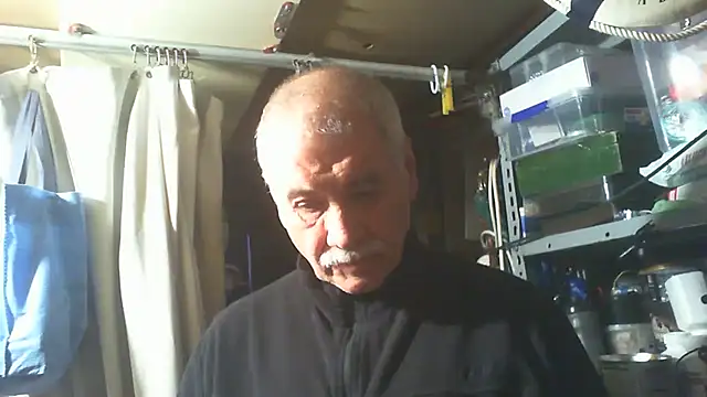 Snapshot of nonnomaturobisex chatting on 10/30/25, 07:43 nonnomaturobisex online show from 10/30/25, 07:43