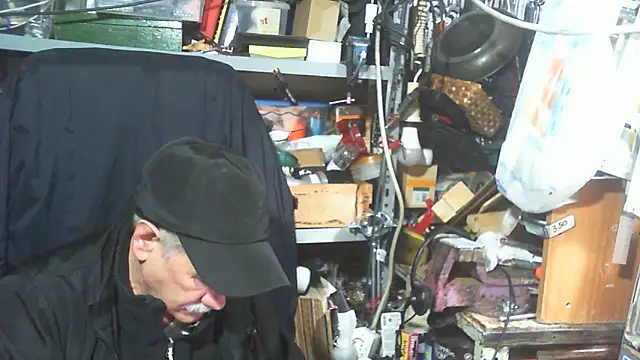 Snapshot of nonnomaturobisex chatting on 11/15/25, 11:07 nonnomaturobisex online show from 11/15/25, 11:07