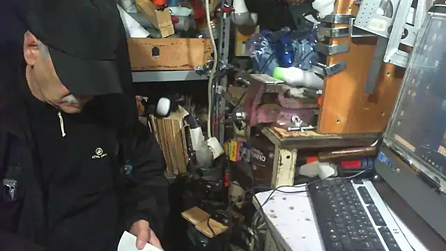 Snapshot of nonnomaturobisex chatting on 11/16/25, 09:59 nonnomaturobisex online show from 11/16/25, 09:59