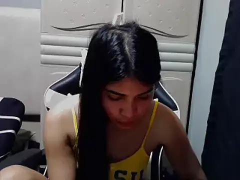 Miss unknown online show from 10/17/25, 03:53