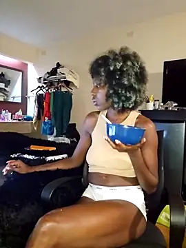 Snapshot of oliviaprettypussy chatting on 10/02/25, 12:45 oliviaprettypussy online show from 10/02/25, 12:45