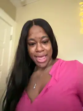 Snapshot of Tikalalin chatting on 01/17/25, 04:26 Tikalalin online show from 01/17/25, 04:26
