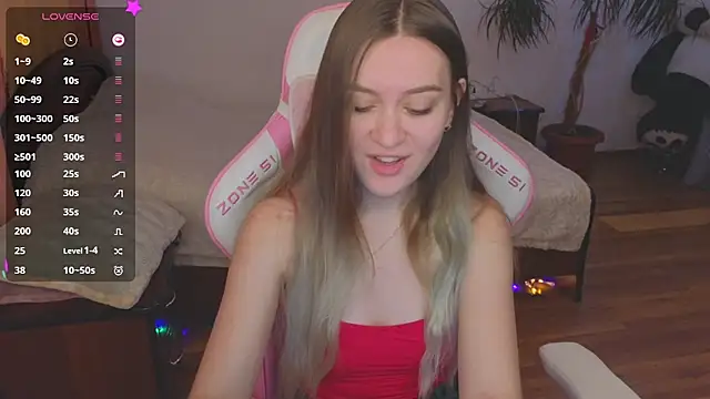 CyrilaPuff online show from 12/02/24, 04:20