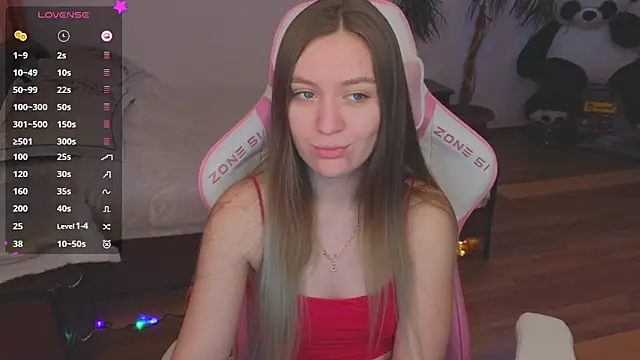 CyrilaPuff online show from 12/10/24, 07:37