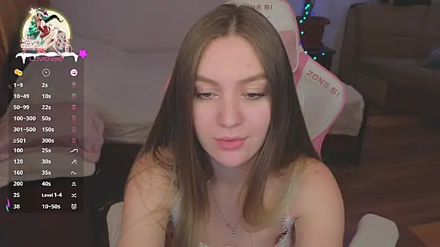 CyrilaPuff online show from 12/24/24, 09:17