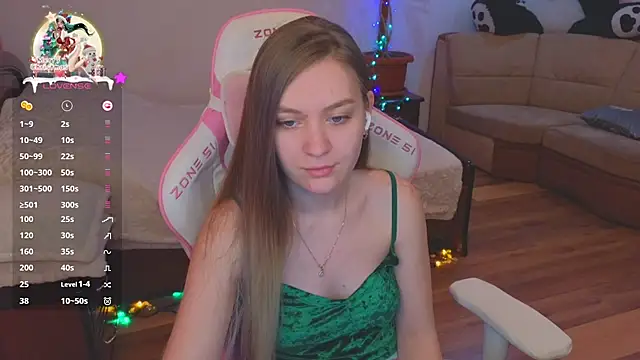 CyrilaPuff online show from 12/28/24, 06:39