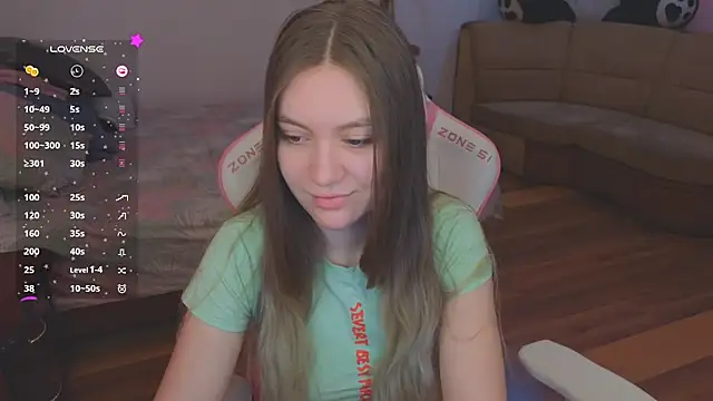 CyrilaPuff online show from 01/17/25, 04:17