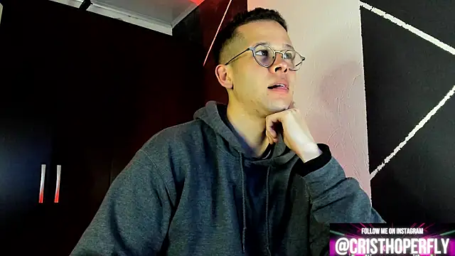 Snapshot of Cris_myster chatting on 03/08/25, 04:34 Cris myster online show from 03/08/25, 04:34