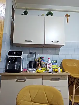 Snapshot of NathalieDream chatting on 10/29/25, 06:59 NathalieDream online show from 10/29/25, 06:59