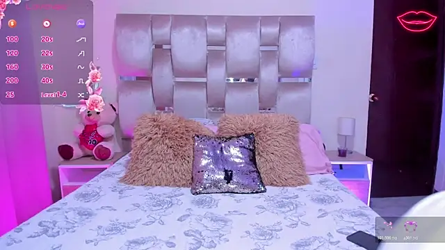 Snapshot of MelanyShayk chatting on 11/05/25, 03:17 MelanyShayk online show from 11/05/25, 03:17