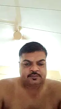 Snapshot of Desi_Londa_143 chatting on 03/18/25, 02:15 Desi Londa 143 online show from 03/18/25, 02:15