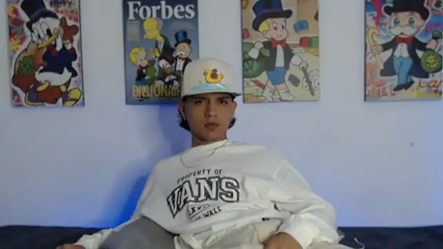 andersonZ998 online show from 02/06/25, 05:03