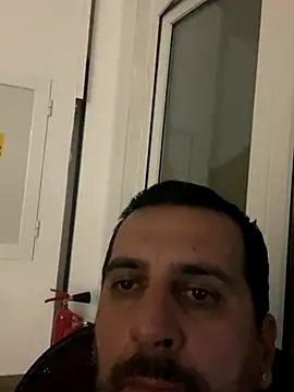 Snapshot of TigerOne19 chatting on 10/27/25, 12:15 TigerOne19 online show from 10/27/25, 12:15