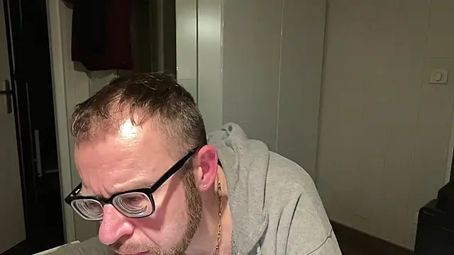 FABIOGLASSES online show from 12/21/24, 11:34